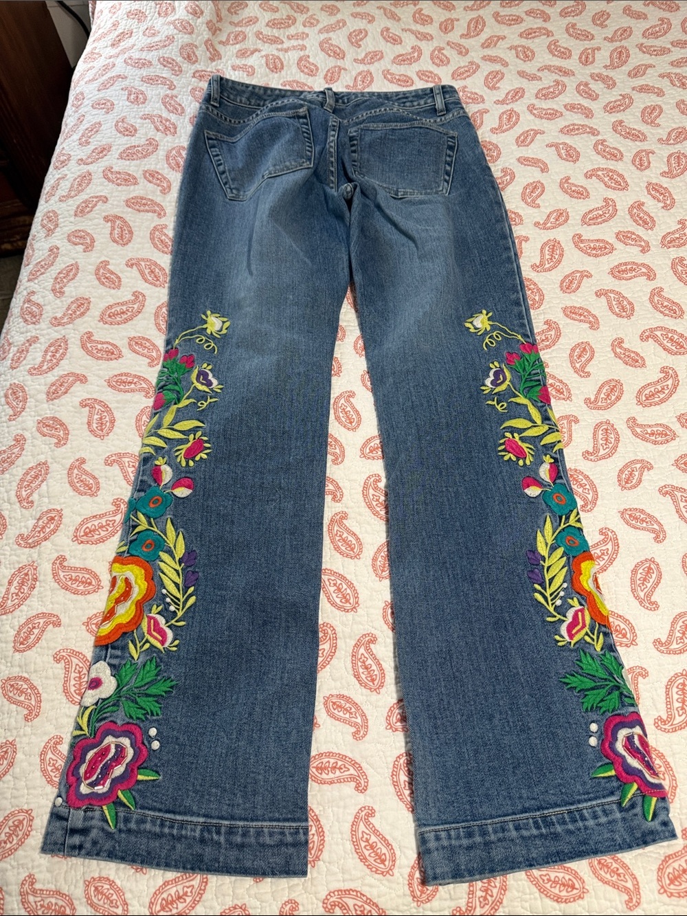 Boston Proper Blue Flare Jeans with Multicolor Floral Embroidery - Picture 4 of 4